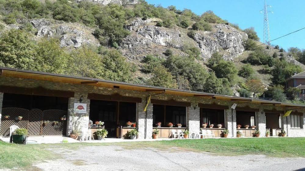 Agriturismo San Giuliano Dei Fratelli Giai Susa Exterior foto